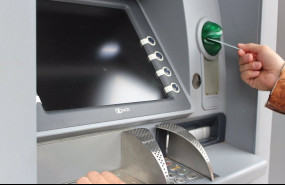 ep archivo   cajeros automaticos foto de archivo