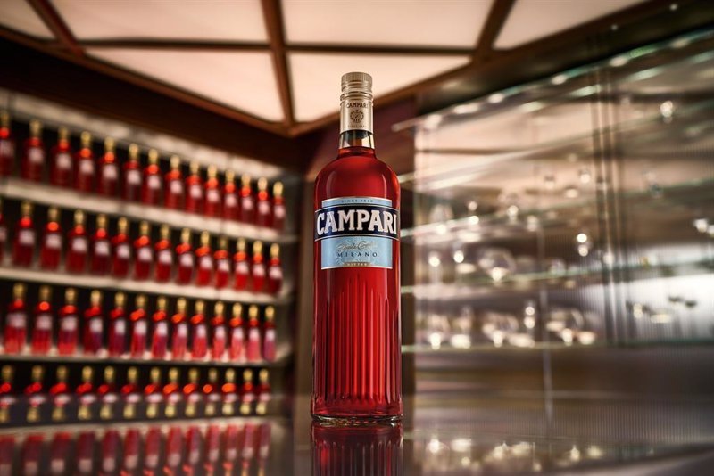 Campari se hunde tras decepcionar con sus resultados y anticipar más debilidad