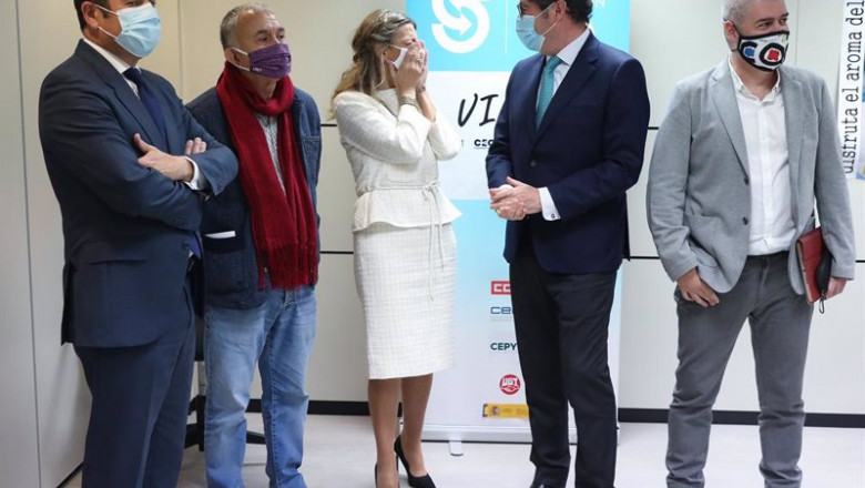 Archivo - (I-D) El presidente de Cepyme, Gerardo Cuerva; el líder de UGT, Pepe Álvarez; la ministra de Trabajo, Yolanda Díaz; el presidente de CEOE, Antonio Garamendi; y el líder de CCOO, Unai Sordo, en una imagen de archivo | Marta Fernández Jara - Europa Press - Archivo ep archivo i d el presidente de cepyme gerardo cuerva el lider de ugt pepe alvarez la ministra de