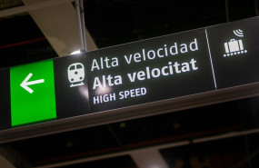 ep archivo   un cartel indica los trenes de alta velocidad