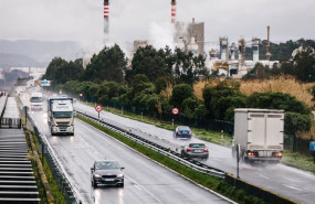ep archivo   varios vehiculos circulan por la carretera a 2 de febrero de 2026 en marin pontevedra