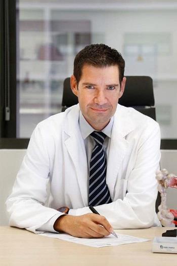 ep doctor pedro roson del servicioaparato digestivoquironsalud malaga