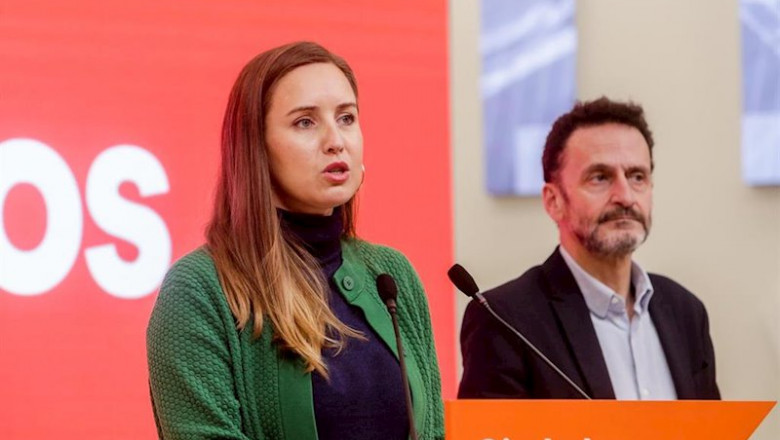 El diputado de Ciudadanos, Edmundo Bal y la portavoz de la Comisión Gestora de Ciudadanos, Melisa Rodríguez, en rueda de prensa tras la reunión de la Comisión Gestora de Ciudadanos, en Madrid (España), a 23 de diciembre de 2019. | Ricardo Rubio - Europa Press ep el diputado de ciudadanos edmundo bal y la portavoz de la comision gestora de ciudadanos melisa