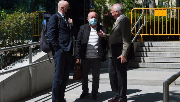 ep el ex director de control de funciones corporativas de iberdrola jose antonio del olmo y su ep el ex director de control de funciones corporativas de iberdrola jose antonio del olmo y su