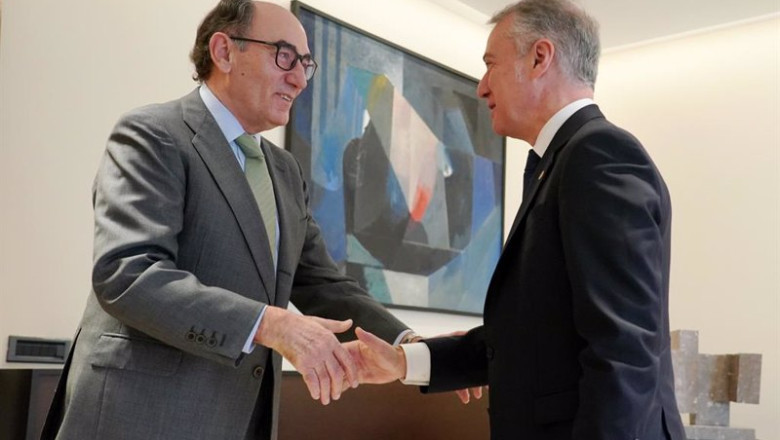 ep el lehendakari inigo urkullu junto al presidente de iberdrola ignacio sanchez galan al que ha