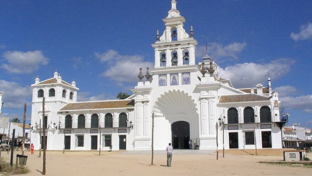 ep fachada de la ermita de el rocio en almonte huelva en una imagen de archivo