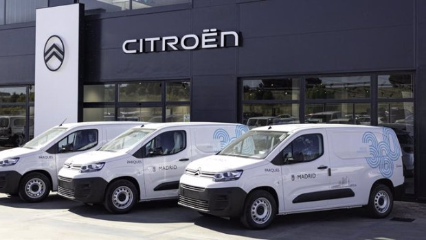 ep furgonetas citron  berlingo destinadas al mantenimiento sostenible de los parques y jardines de