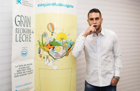 ep grupodeportes notafotos la caixaha recogido 17 milloneslitroslechebancosalimentos