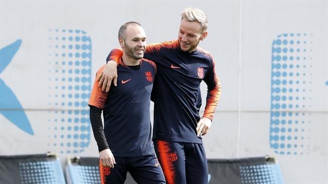 Iniesta junto a Rakitic | MIGUEL RUIZ/FCB ep iniestaa rakitic