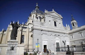 ep la catedral de la almudena de madrid donde la familia quiere enterar a francisco franco si