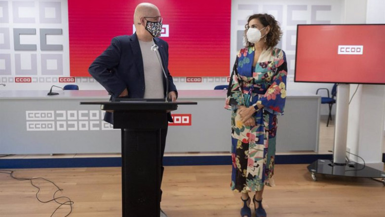 La ministra de Hacienda, Maria Jesús Montero, y el secretario general de CCOO, Unai Sordo | Alberto Ortega - Europa Press ep la ministra de hacienda maria jesus montero y el secretario general de ccoo unai sordo