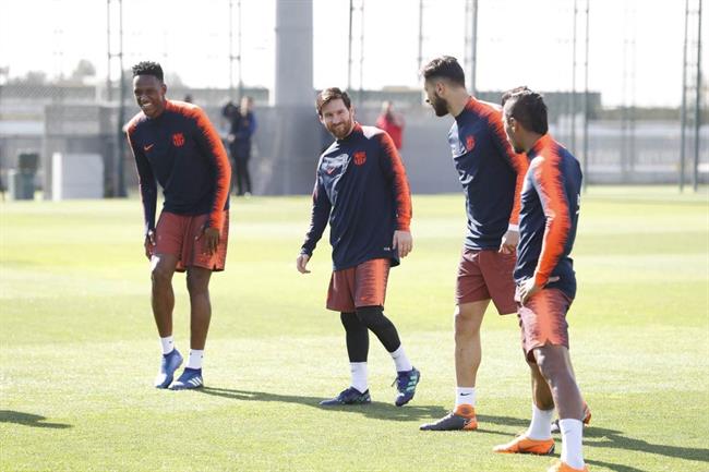 Messi junto a Mina, André Gomes y Paulinho | MIGUEL RUIZ/FCB - Archivo ep messia mina andre gomespaulinho