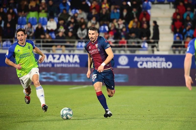 ep toni datkovic en un partido con la sd huesca