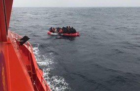 ep unalas tres pateras auxiliadaslas ultimas 24 horasalboran