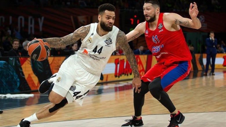 El alero sueco Jeffery Taylor, durante un partido con el Real Madrid. | @CSKABASKET ep alero sueco jeffery taylor durantepartidoreal madrid