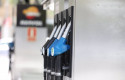 ep archivo   un surtidor de gasolina en madrid espana a 6 de mayo de 2020