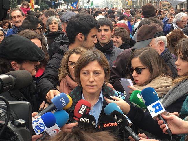 ep carme forcadellla manifestacionfavorla acogidarefugiados