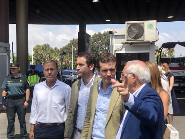 Casado, en la frontera de Melilla, con Imbroda | PP ep casado enfronteramelilla con imbroda