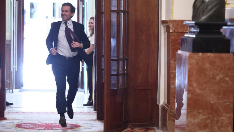 ep el diputado del pp borja semper durante una sesion plenaria en el congreso de los diputados a 18