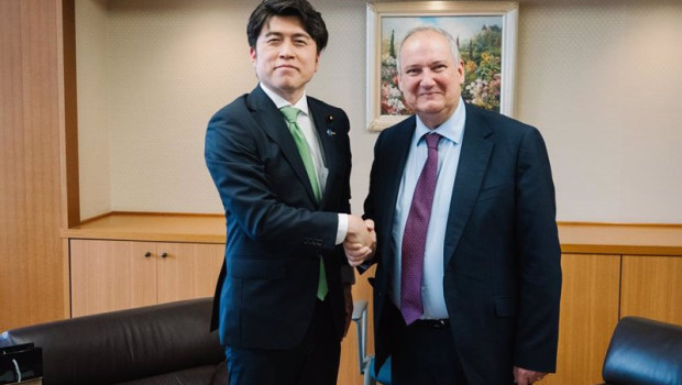 ep el ministro de industria y turismo jordi hereu con el ministro japones de territorio ep el ministro de industria y turismo jordi hereu con el ministro japones de territorio