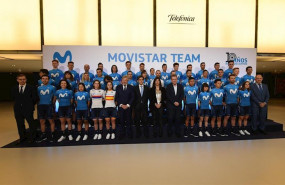 ep eusebio unnzue junto a jose maria alvarez pllete y maria jose rienda en la foto de familia de los