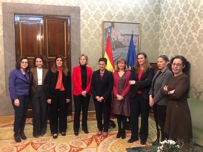 ep la ministra de asuntos exteriores ue y cooperacion arancha gonzalez laya centro con la asociacion