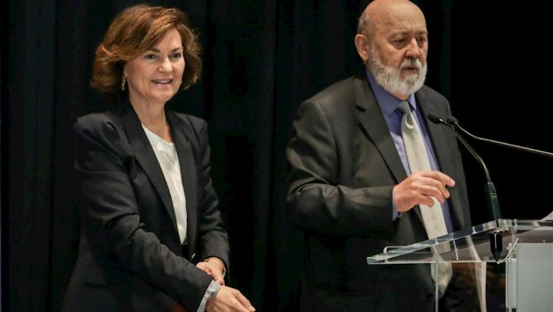La vicepresidenta del Gobierno en funciones, Carmen Calvo, y presidente del Centro de Investigaciones Sociológicas (CIS), José Félix Tezanos | Ricardo Rubio - Europa Press - Archivo ep la vicepresidenta del gobierno en funciones carmen calvo y presidente del centro de