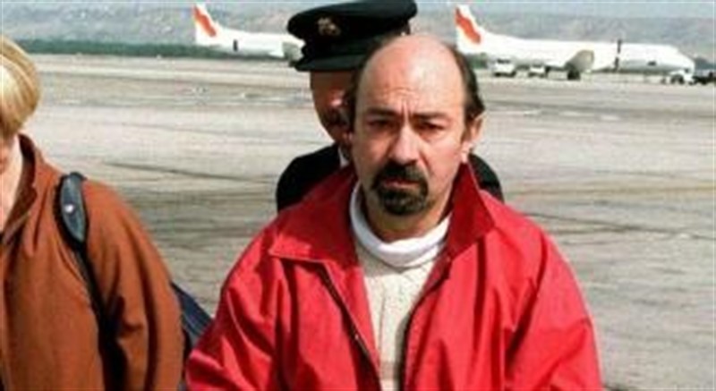 El miembro de ETA Rafael Caride Simón en una foto de archivo tras su detención | CEDIDA ep miembroeta rafael caride simonuna fotoarchivosu detencion