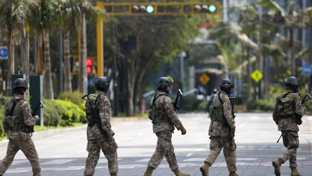 Militares en Lima durante la crisis del coronavirus | Mariana Bazo/ZUMA Wire/dpa ep militares en lima durante la crisis del coronavirus