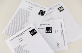 ep papeletas electorales de diferentes partidos politicos que se presentan como candidatos al
