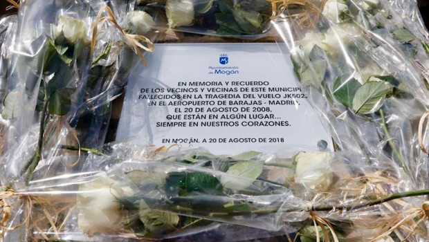 ep placa en memoria de los 154 fallecidos del accidente de spanair
