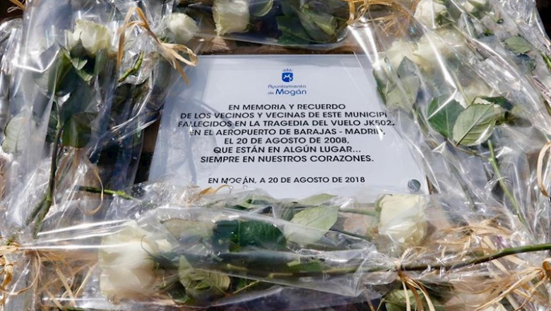 Placa en memoria de los 154 fallecidos del accidente de Spanair | CEDIDO POR AYUNTAMIENTO DE MOGÁN - Archivo ep placa en memoria de los 154 fallecidos del accidente de spanair