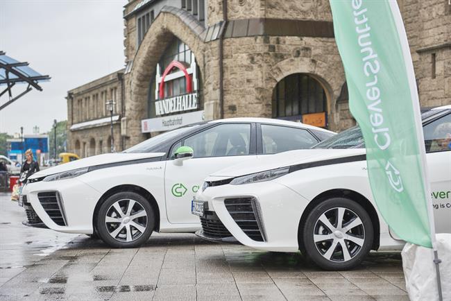 Toyota entrega 20 unidades del Mirai a la compañía de 'ridesharing' CleverShuttl | TOYOTA ep toyota entrega 20 unidadesmiraila compania de ridesharing clevershuttl