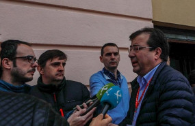 ep vara atiende a los medios de comunicacion en badajoz