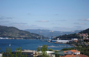 ep vista de la ria de vigo con el puente de rande al fondo