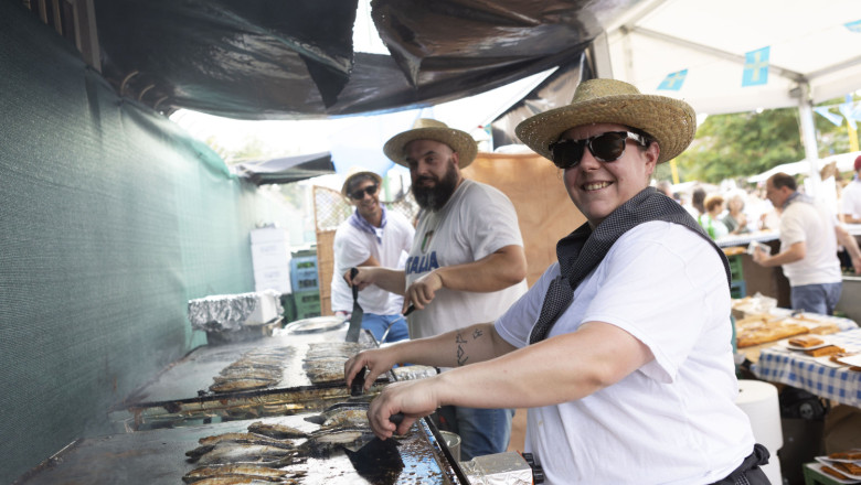 1238587 planchas funcionando en el festival de la sardina de cand s 20220804154734 