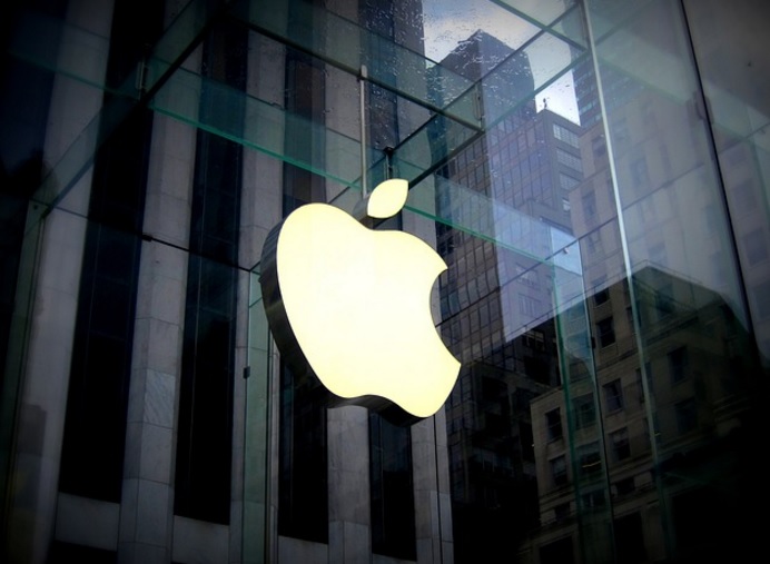 apple logo apple logo