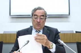 el presidente de la ceoe juan rosell en un acto