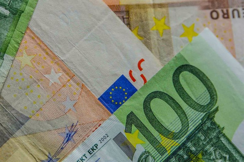La inflación sube una décima más de lo previsto en junio, al 2,3%, por los carburantes