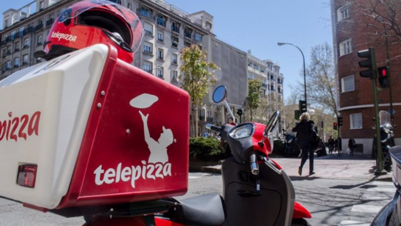 Archivo - Motero, repartidor de pizza, Telepizza | EUROPA PRESS - Archivo ep archivo - motero repartidor de pizza telepizza