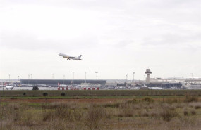 ep archivo un avion despega en el aeropuerto de palma a 8 de noviembre de 2021 en palma de ep archivo un avion despega en el aeropuerto de palma a 8 de noviembre de 2021 en palma de