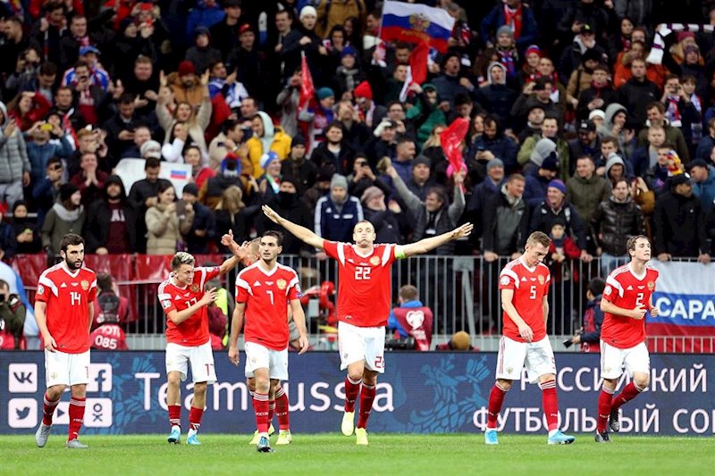 ep artem dzyuba celebra un gol con la seleccion de rusia