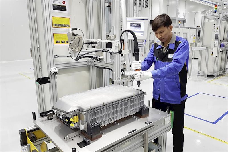 ep daimler invierte mas de 100 millones en nueva fabrica de baterias en tailandia ep daimler invierte mas de 100 millones en nueva fabrica de baterias en tailandia
