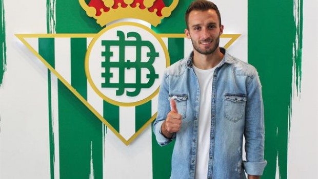 ep defensa argentinoreal betis balompie german pezzellasu renovacion