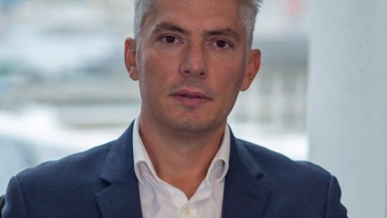 ep el director de renta fija global sin restricciones de schroders y gestor del fondo sisf ep el director de renta fija global sin restricciones de schroders y gestor del fondo sisf