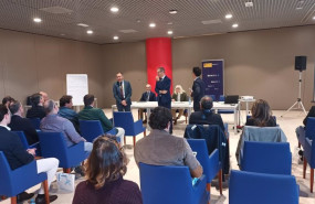 ep el director del aeropuerto malaga costa del sol pedro alberto bendala izquierda y el jefe de ep el director del aeropuerto malaga costa del sol pedro alberto bendala izquierda y el jefe de