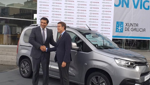 ep el presidente de toyota espana miguel carsi y el presidente de la xunta alberto nunez feijoo ante