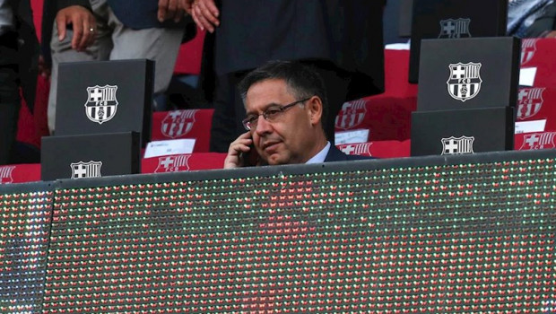 ep el presidente del fc barcelona josep maria bartomeu en el palco del camp nou