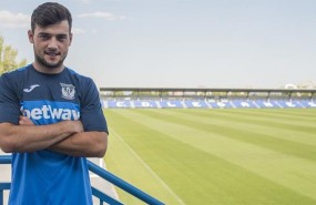 ep futbolista espanol jose arnaiz enpresentacioncd leganes