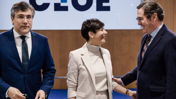 ep i d el presidente de la cnc pedro fernandez alen la ministra de vivienda y agenda urbana isabel ep i d el presidente de la cnc pedro fernandez alen la ministra de vivienda y agenda urbana isabel